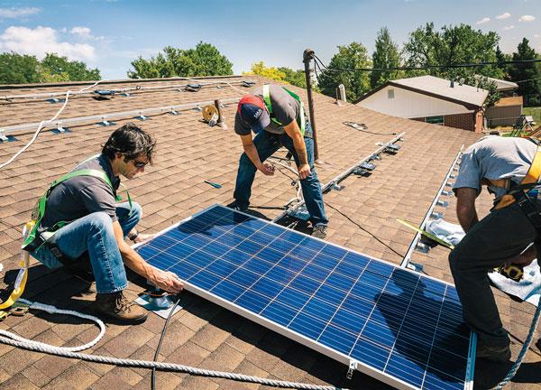 Installation Insights: Steps to Seamlessly Integrate Solar Panels with Your Outdoor Camera Setup